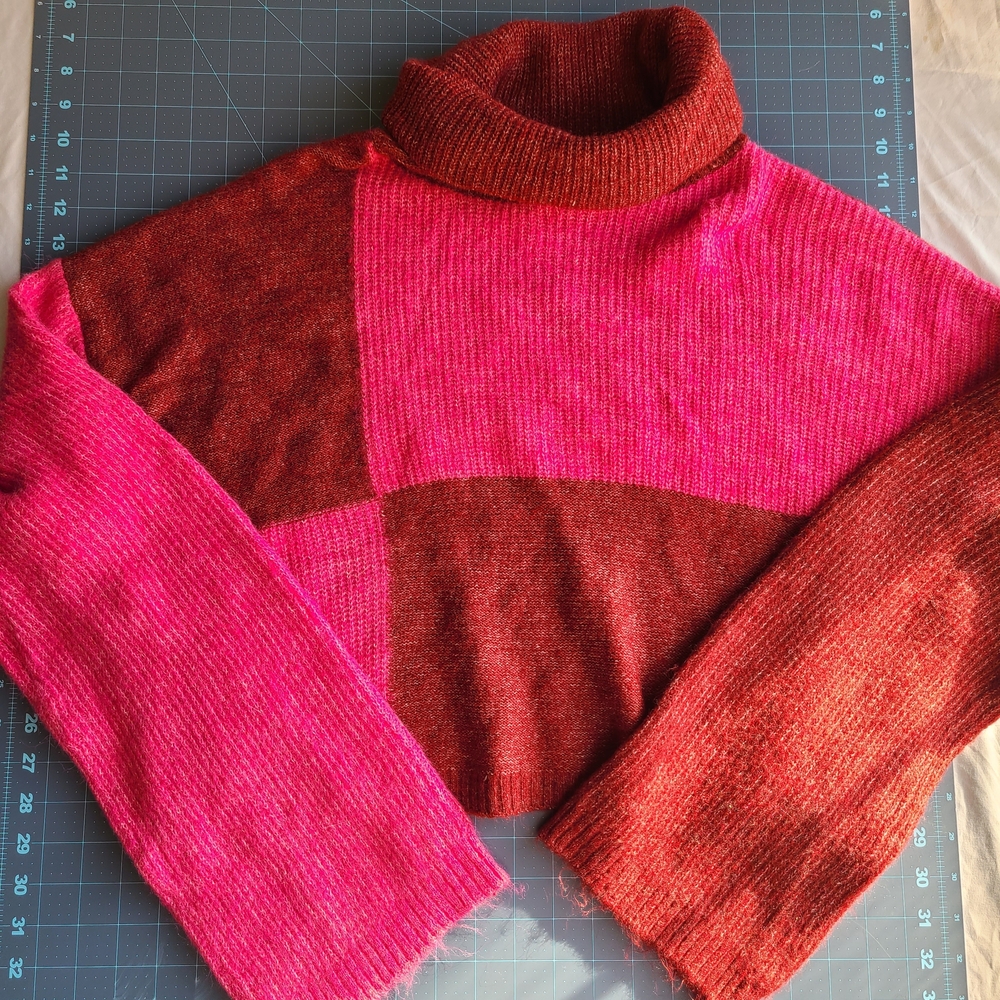 Wild Fable Pink and Red Turtleneck Sweater Cardigan Valentines Date Colorblock